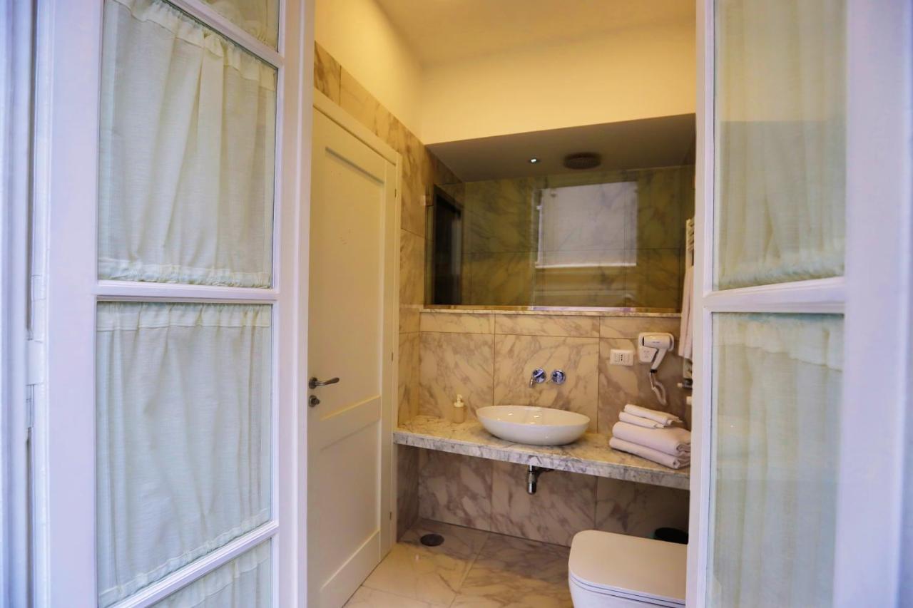 Porto 53 Bed & Breakfast Napoli Bagian luar foto